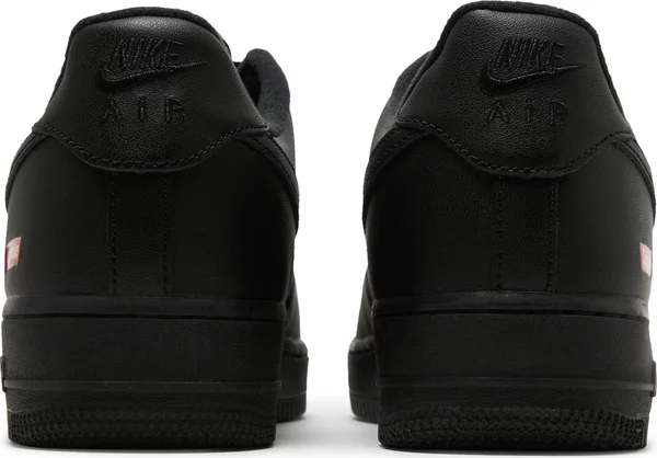 Air Force 1 Black x Supreme