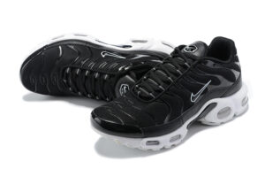 Nike Tuned Air Black White