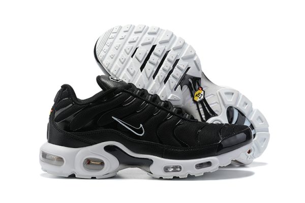 Nike Tuned Air Black White