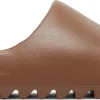 Yeezy Slide "Flax"