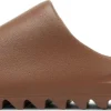 Yeezy Slide "Flax"