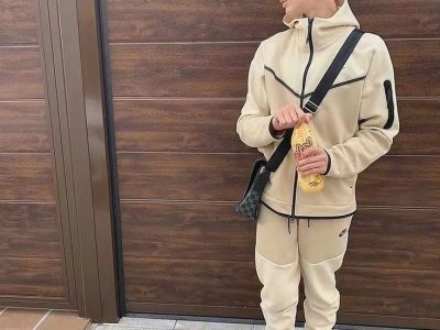 Nike-Tech-Beige-1.jpg Nike Tech Beige