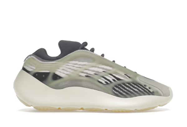 Yeezy 700 V3 "Fade Salt"