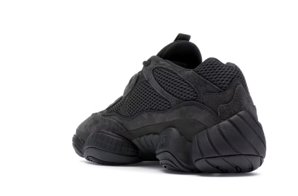 Yeezy 500 "Utility Black"