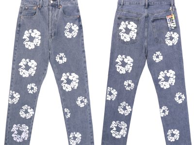 828885d9 The Cotton Wreath Jean Light Wash
